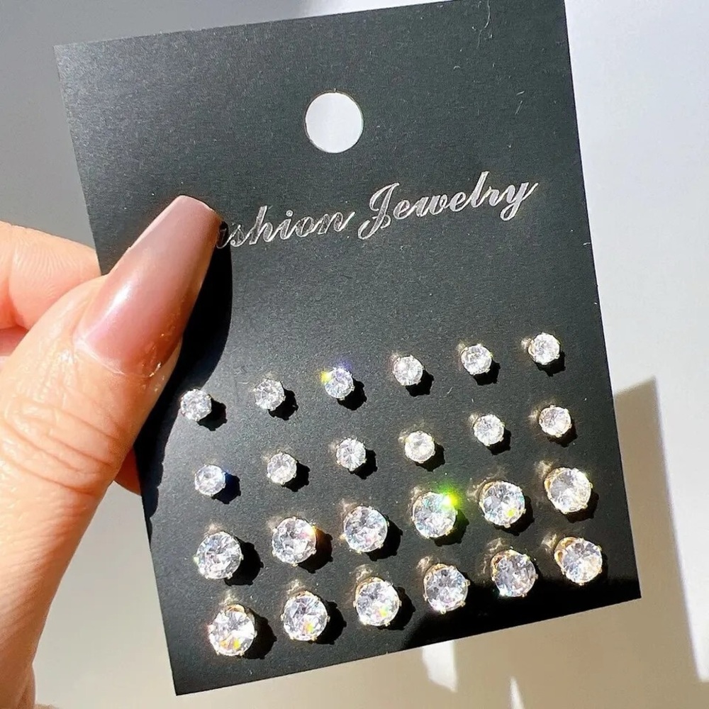 Elegant Circle Crystal Earrings Set